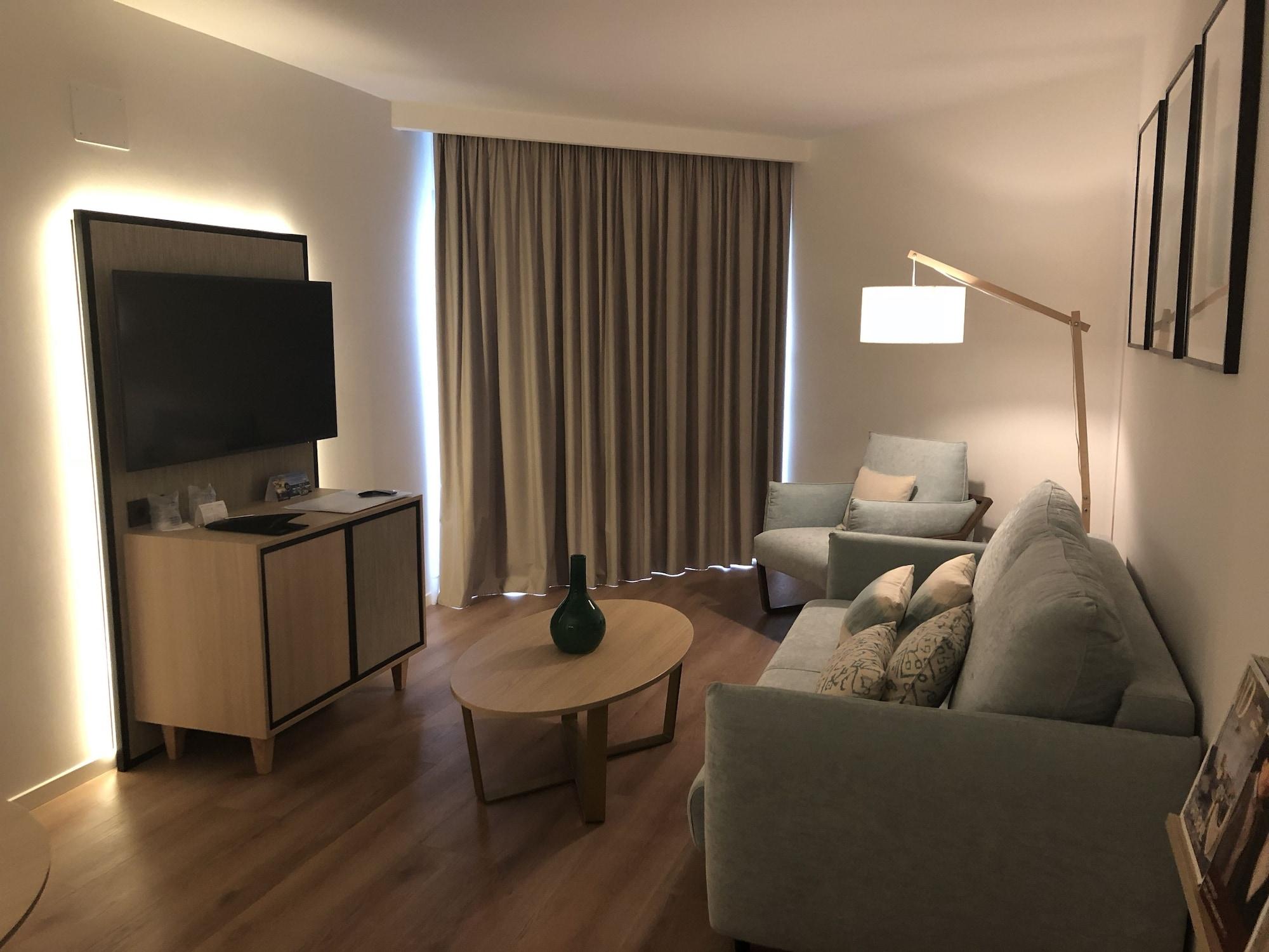 Suites Del Mar By Melia Alicante Exterior photo