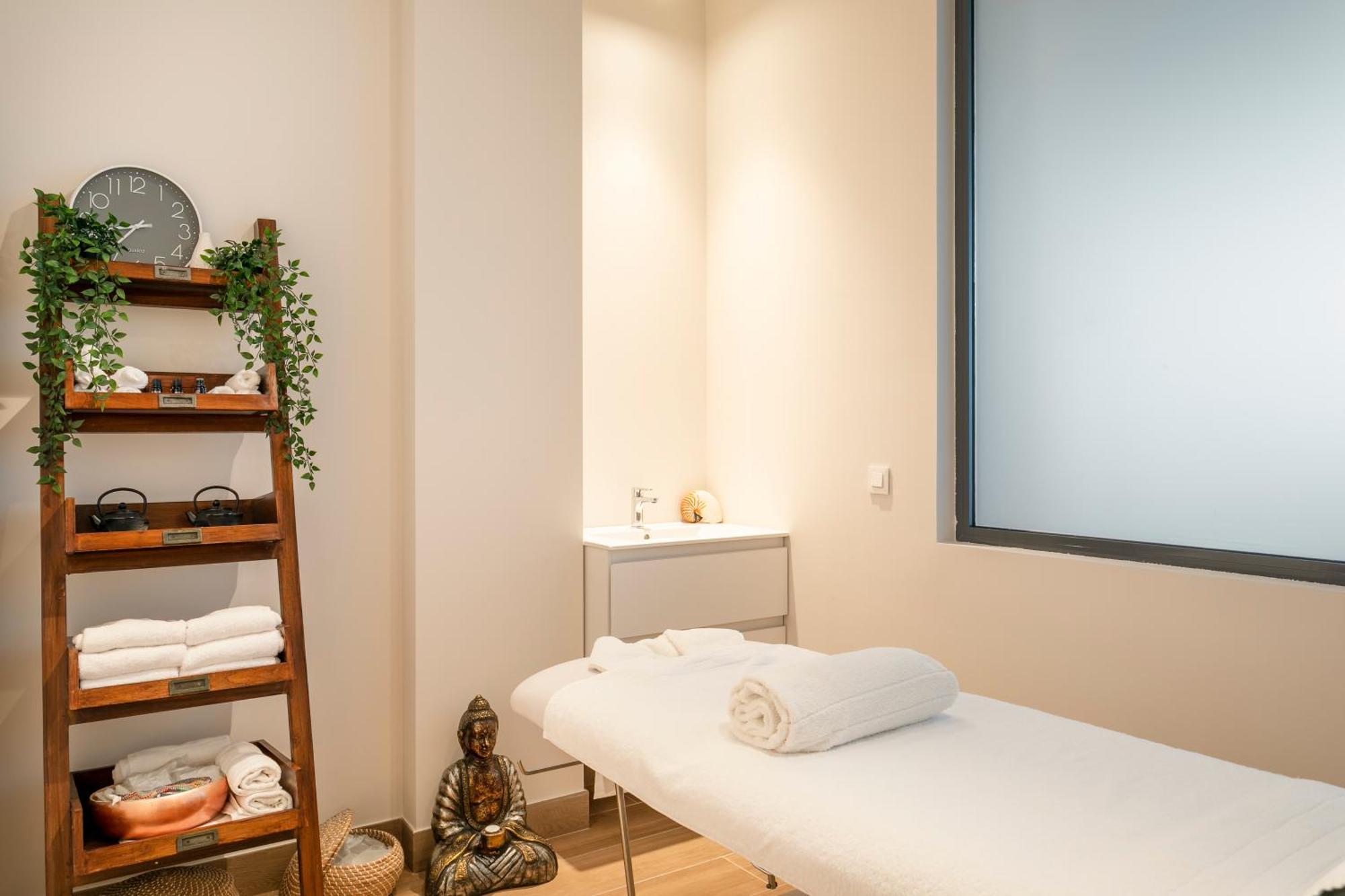 Suites Del Mar By Melia Alicante Exterior photo